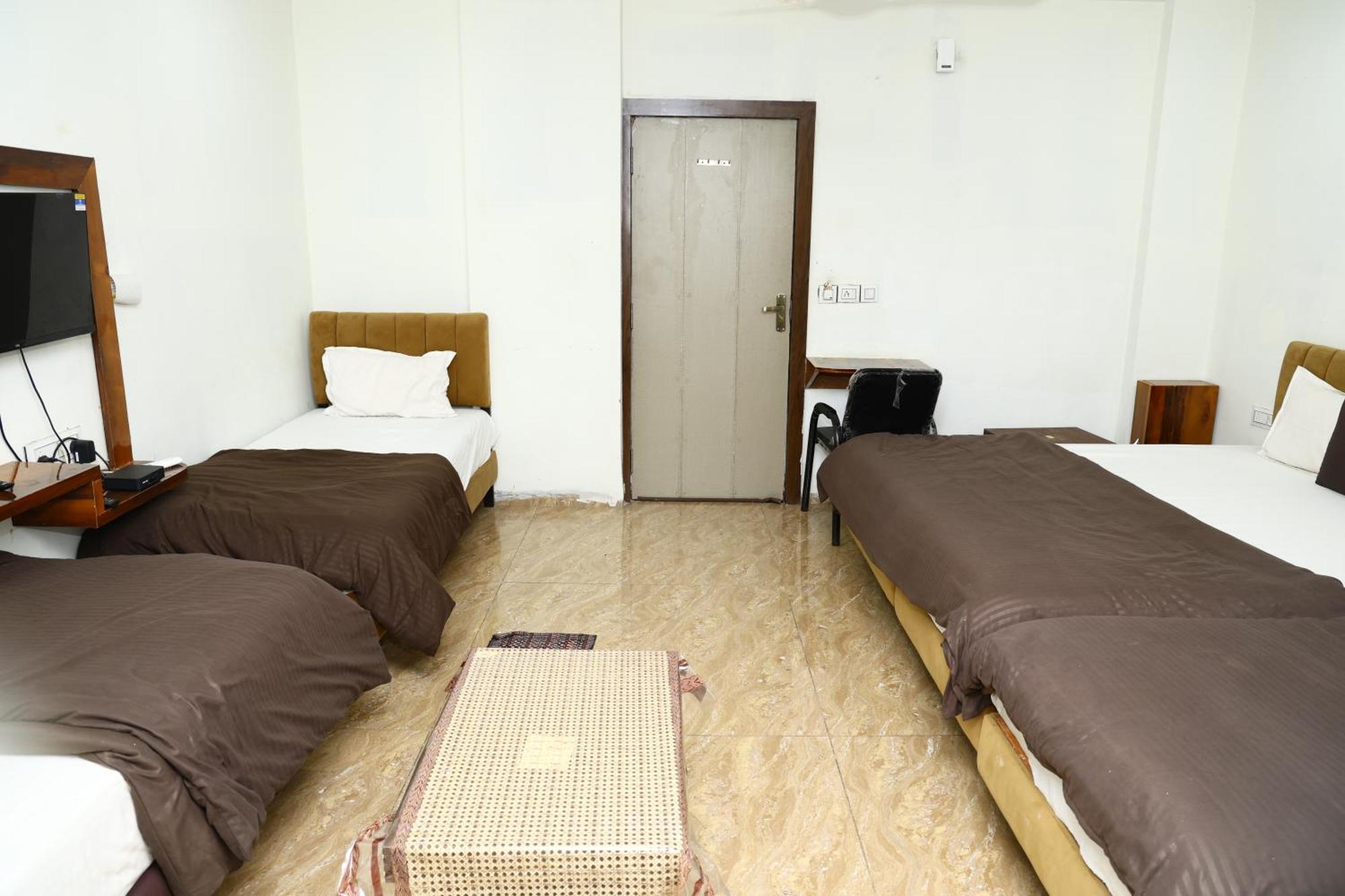Hotel Kiwi Indore